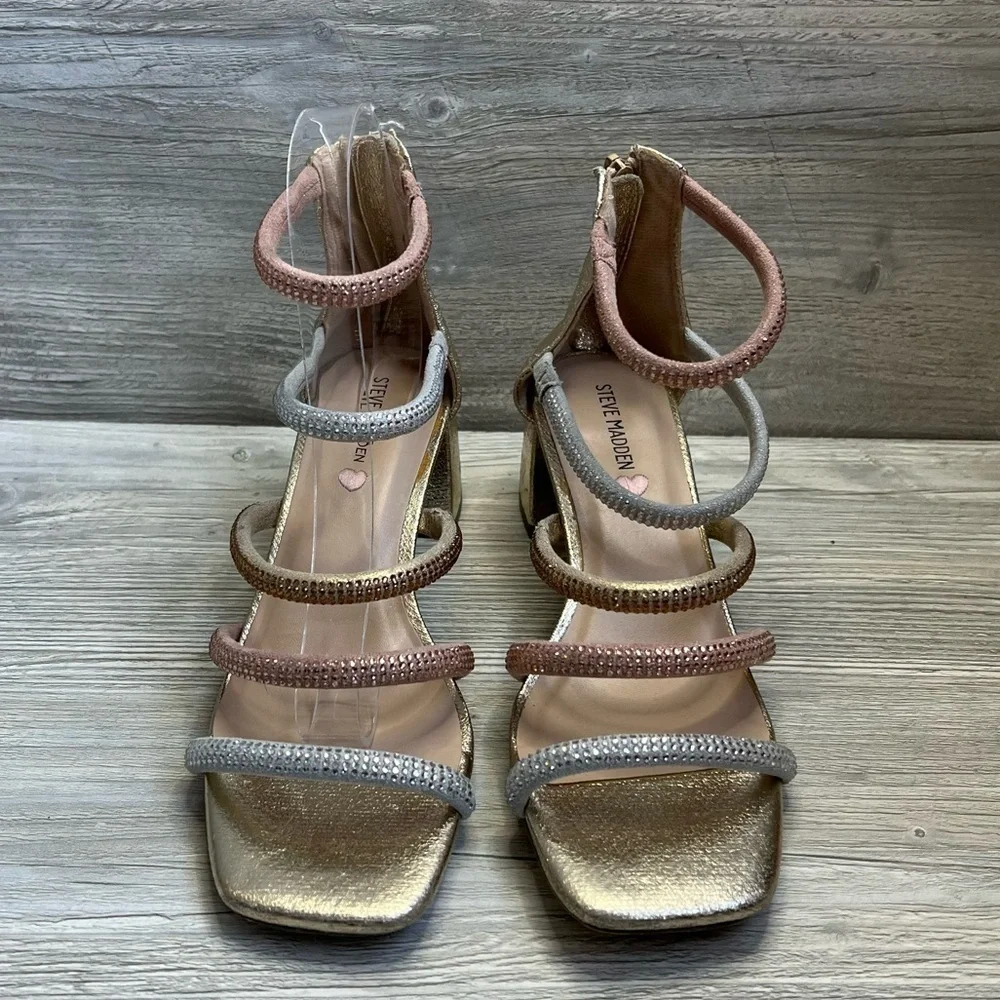 Steve Madden kids Jlucyy strappy metals chunky heel sandal kids 6 woman’s 7.5